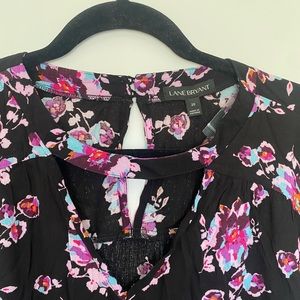 Lane Bryant top size 20 new with tags. Gorgeous fall colors